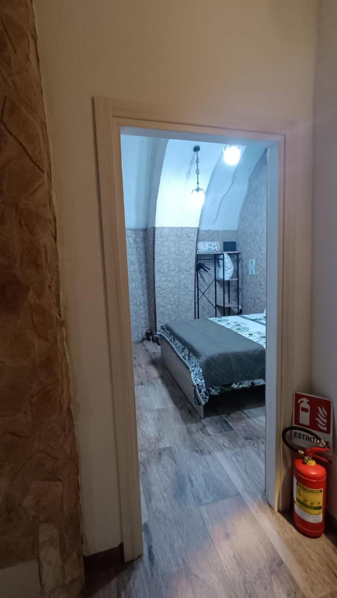 Window In The Stone Naples Hotel Exterior photo